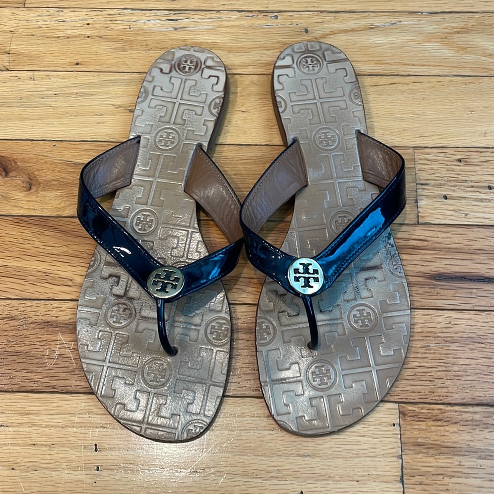 EUC Tory Burch Thora Flip Flops